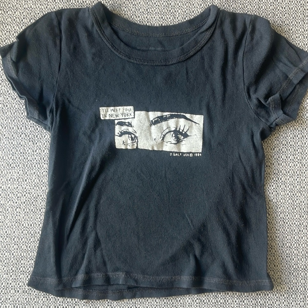Brandy Melville Tshirt